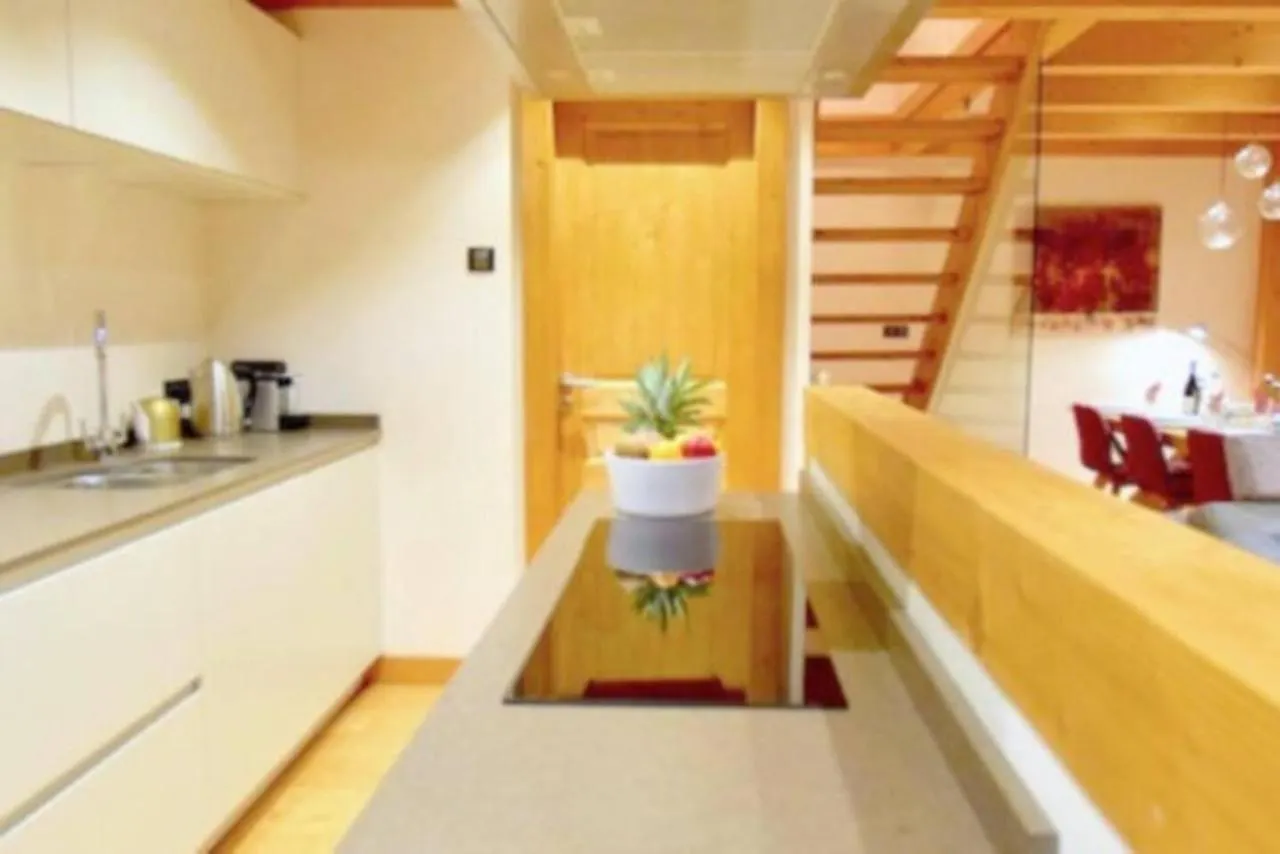 8 Person Chalet With Hot Tub In Portes Du Soleil Montriond